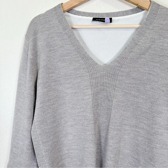 Club Monaco Mixed Media V Neck Sweater In Grey White Color - Picture 8 of 15